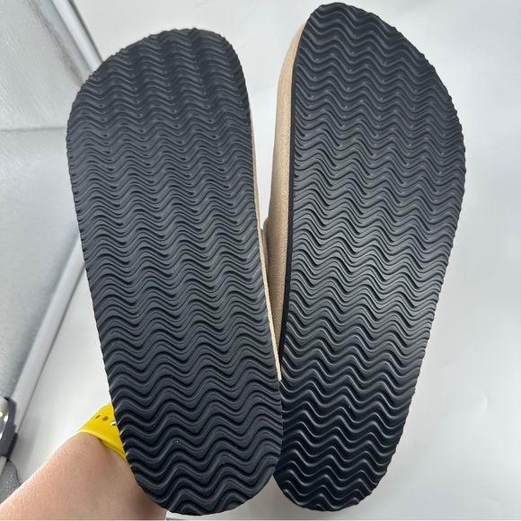 Tan Mules - Picture 6 of 8